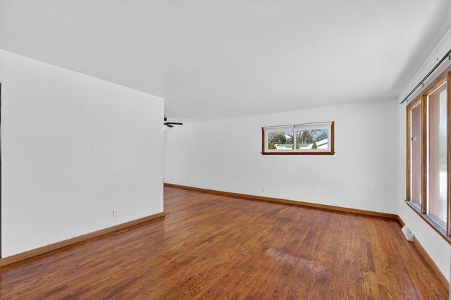 7504 Pheasant TRAIL, Racine, WI 53402