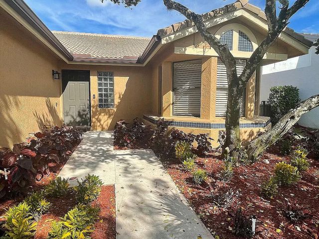 10613 Santa Laguna Drive, Boca Raton, FL 33428