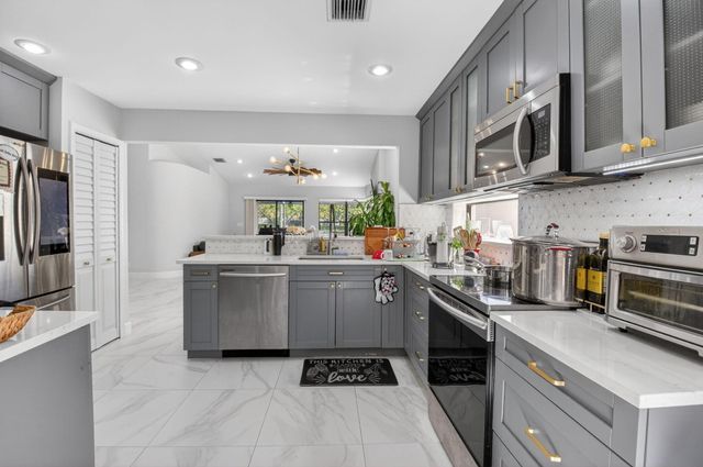 10613 Santa Laguna Drive, Boca Raton, FL 33428