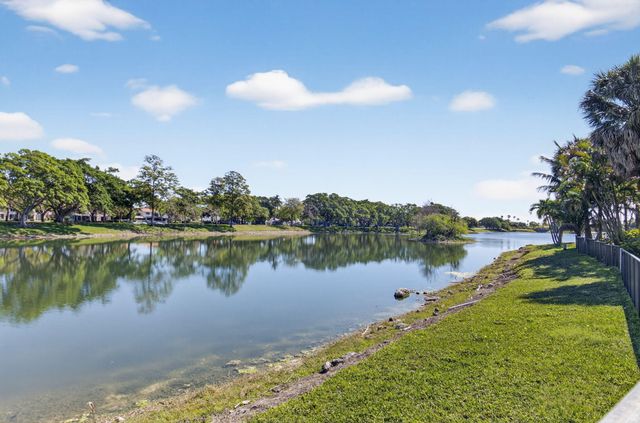 10613 Santa Laguna Drive, Boca Raton, FL 33428