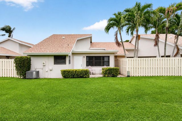 2360 NW 12th Street, Delray Beach, FL 33445