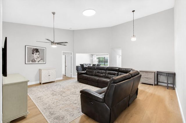 2360 NW 12th Street, Delray Beach, FL 33445