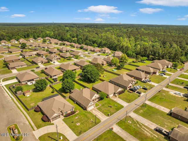 14420 N Swan Road, Gulfport, MS 39503