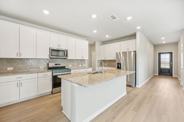 6600 Denim Drive, Crowley, TX 76036