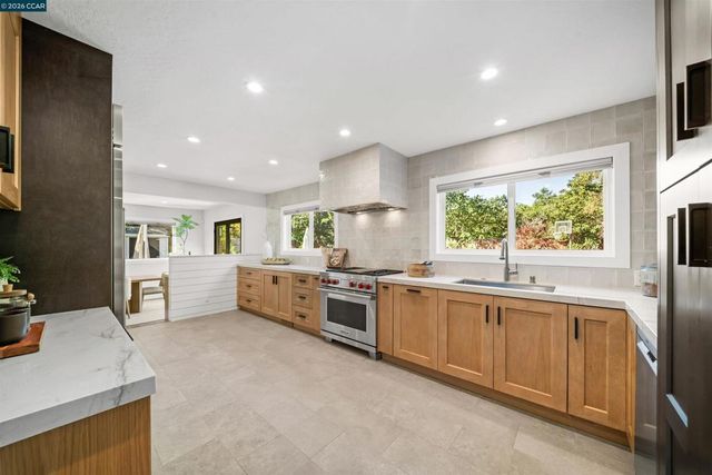 15 Wildwood Ct, Danville, CA 94526