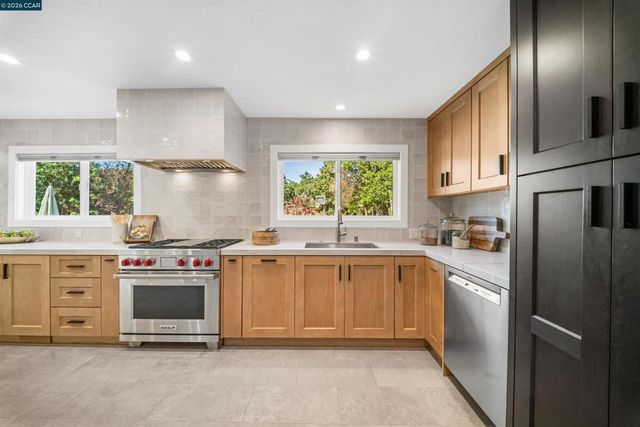 15 Wildwood Ct, Danville, CA 94526