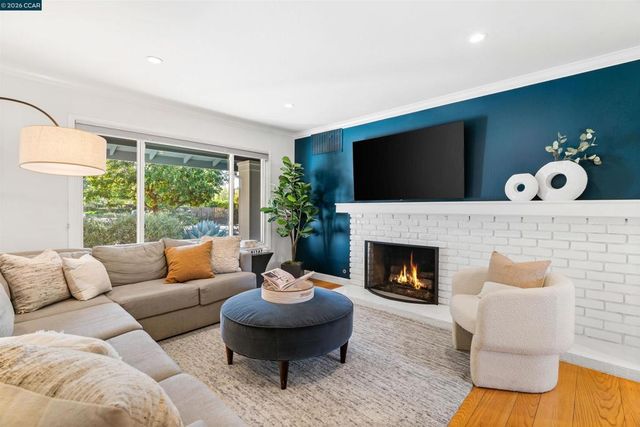 15 Wildwood Ct, Danville, CA 94526