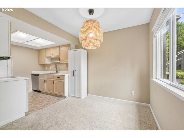 9490 Sw 146TH Ter R8, Beaverton, OR 97007