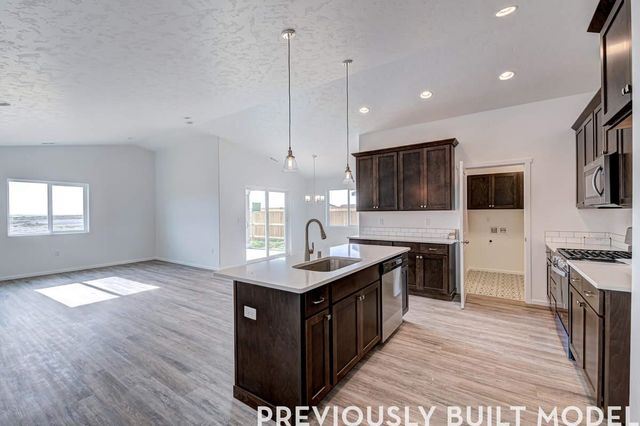 18722 E RIVERSIDE Ct, Spokane Valley, WA 99016