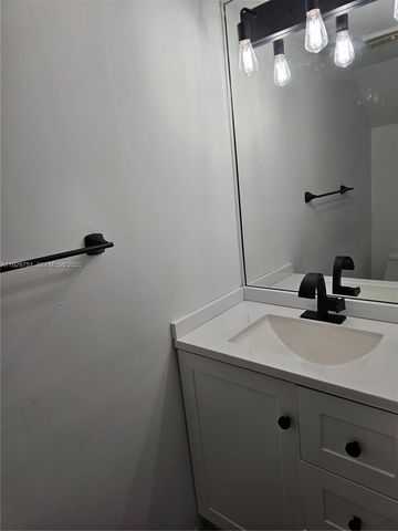 10142 SW 77th Ct 10142, Miami, FL 33156