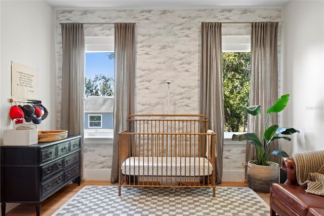 2402 W PARKLAND BOULEVARD, Tampa, FL 33609