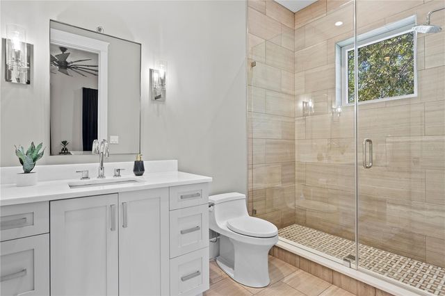 2402 W PARKLAND BOULEVARD, Tampa, FL 33609