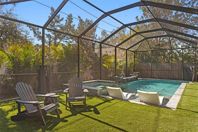 2402 W PARKLAND BOULEVARD, Tampa, FL 33609