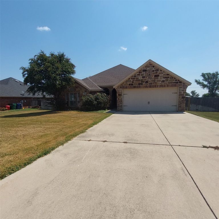 802 Timberline Drive, Bridgeport, TX 76426