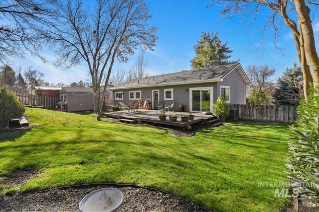 5320 W Hill Rd, Boise, ID 83703