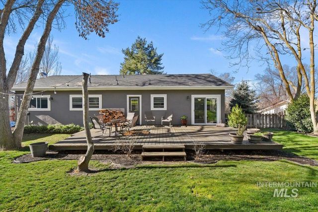 5320 W Hill Rd, Boise, ID 83703