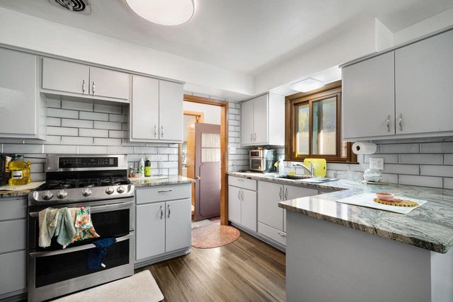 4758 S 22nd street STREET S, Milwaukee, WI 53221