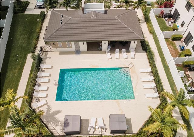 708 Del Vista Road, Pompano Beach, FL 33069