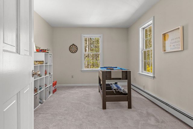 5 Goodwin Road, Hampton Falls, NH 03844