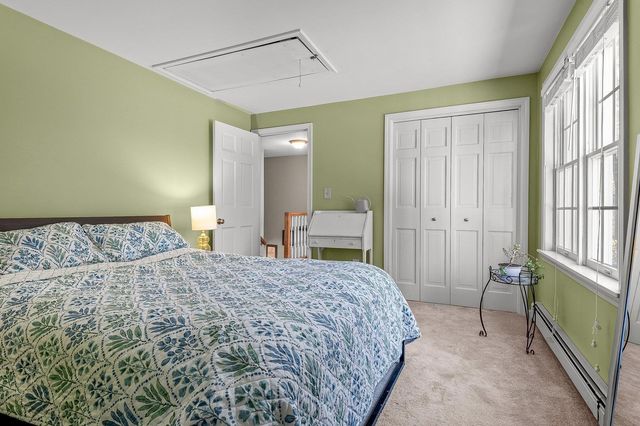 5 Goodwin Road, Hampton Falls, NH 03844