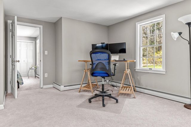 5 Goodwin Road, Hampton Falls, NH 03844