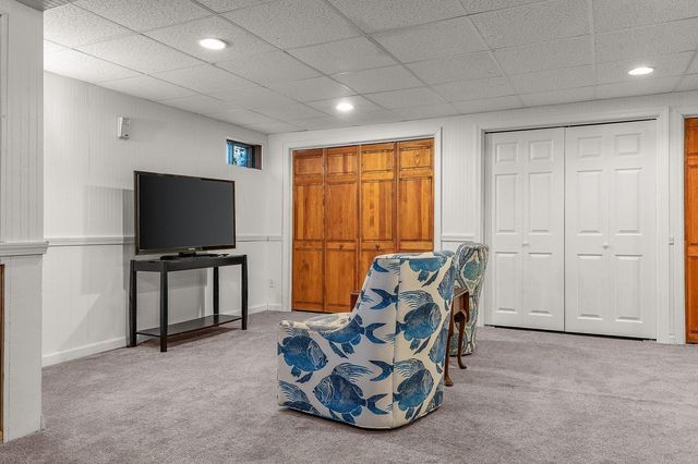5 Goodwin Road, Hampton Falls, NH 03844