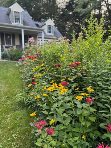 5 Goodwin Road, Hampton Falls, NH 03844