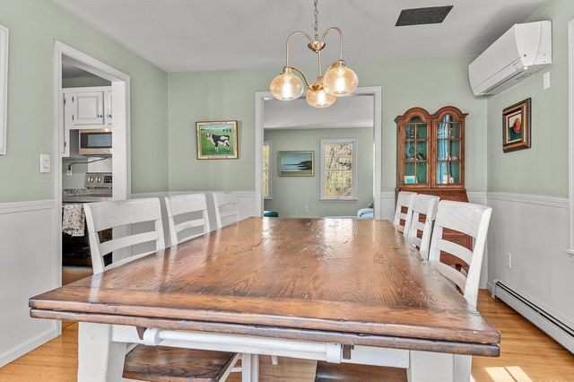 5 Goodwin Road, Hampton Falls, NH 03844