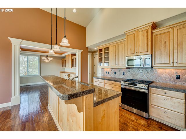 2327 36TH St, Washougal, WA 98671