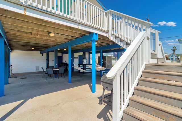 4219 Liberty Drive, Galveston, TX 77554