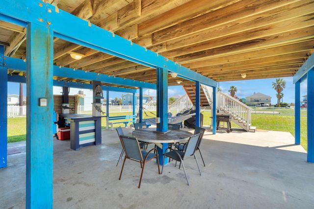 4219 Liberty Drive, Galveston, TX 77554