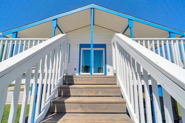 4219 Liberty Drive, Galveston, TX 77554