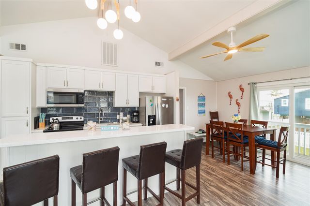 4219 Liberty Drive, Galveston, TX 77554