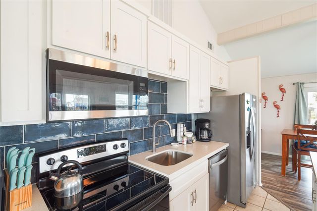 4219 Liberty Drive, Galveston, TX 77554