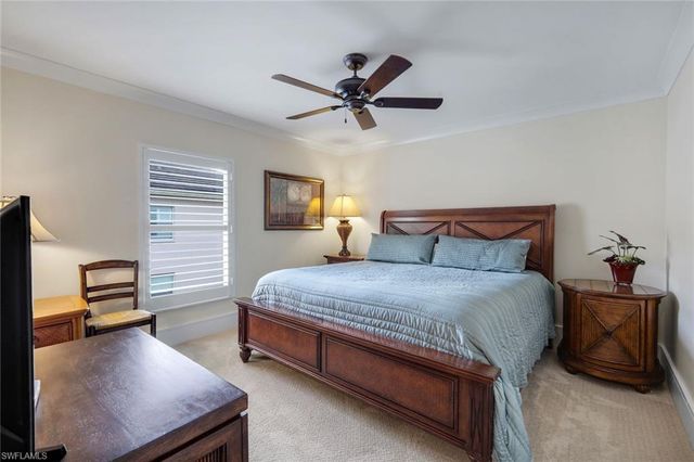 526 Lake Louise CIR 402, Naples, FL 34110