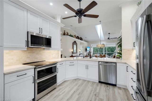 526 Lake Louise CIR 402, Naples, FL 34110
