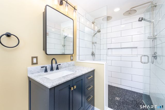 481 Gaylord Mountain Road, Hamden, CT 06518