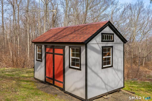 481 Gaylord Mountain Road, Hamden, CT 06518