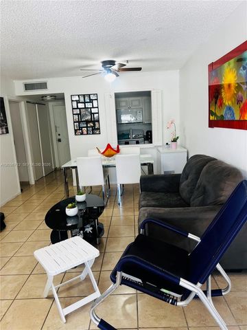 17570 Atlantic Boulevard 206, Sunny Isles Beach, FL 33160