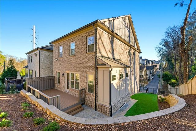 2131 Bellrick Road NW, Atlanta, GA 30318