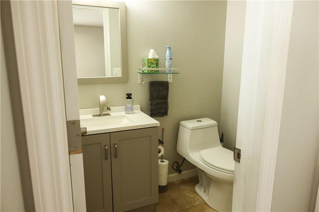 520 NE Knox Street D, Blue Springs, MO 64014