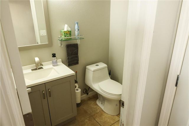 520 NE Knox Street D, Blue Springs, MO 64014