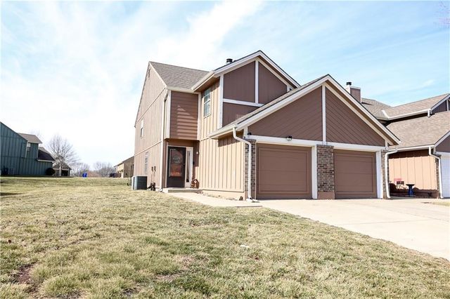 520 NE Knox Street D, Blue Springs, MO 64014