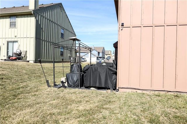 520 NE Knox Street D, Blue Springs, MO 64014