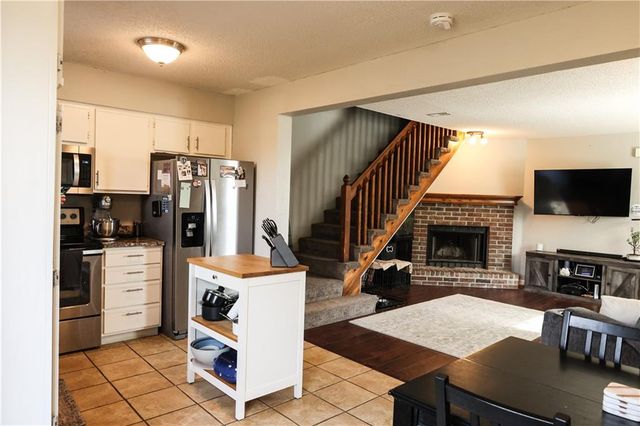 520 NE Knox Street D, Blue Springs, MO 64014