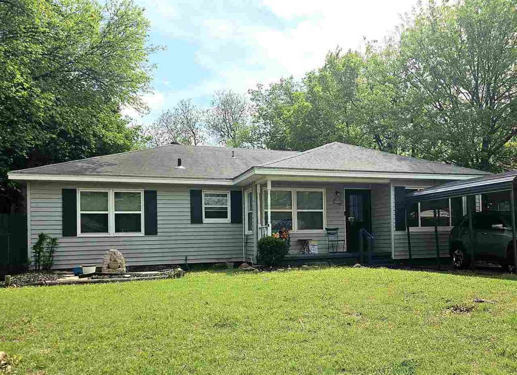 3118 NW Kinyon Ave, Lawton, OK 73505