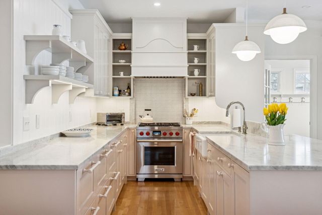 4111 Morningside Road, Edina, MN 55416