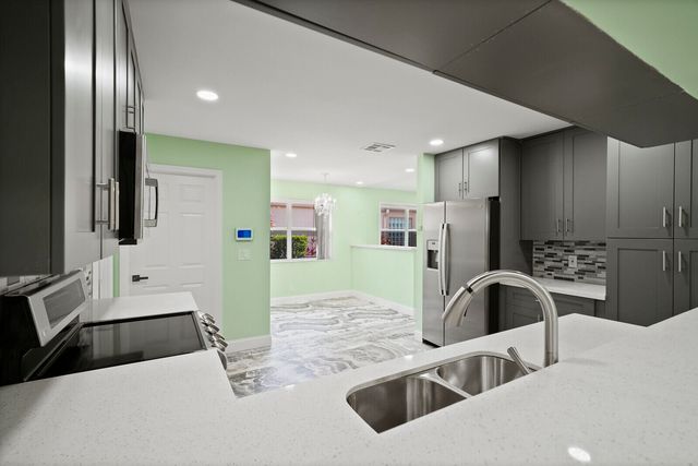 6291 Breckenridge Circle, Lake Worth, FL 33467