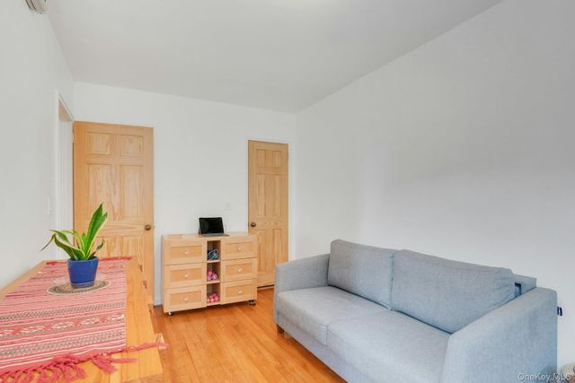 445 W 240th Street 6A, Bronx, NY 10463