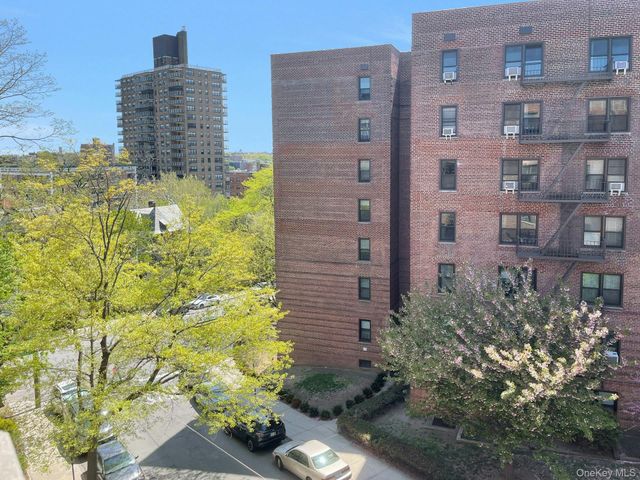 445 W 240th Street 6A, Bronx, NY 10463